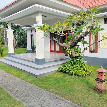 Bayumantra Bungalows Lovina  Exterior photo
